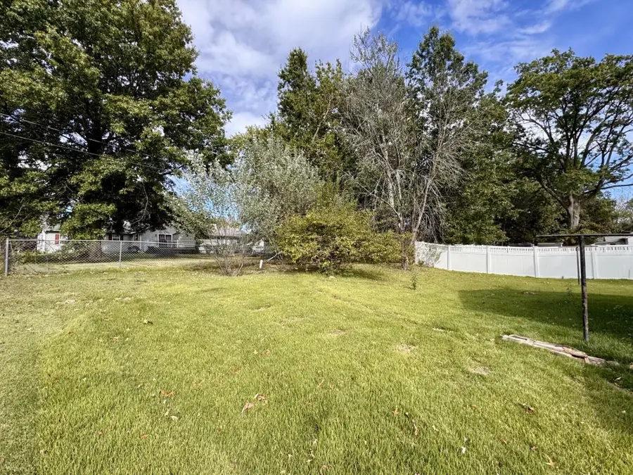 609 Grand Ave, Moberly, MO 65270 - #3