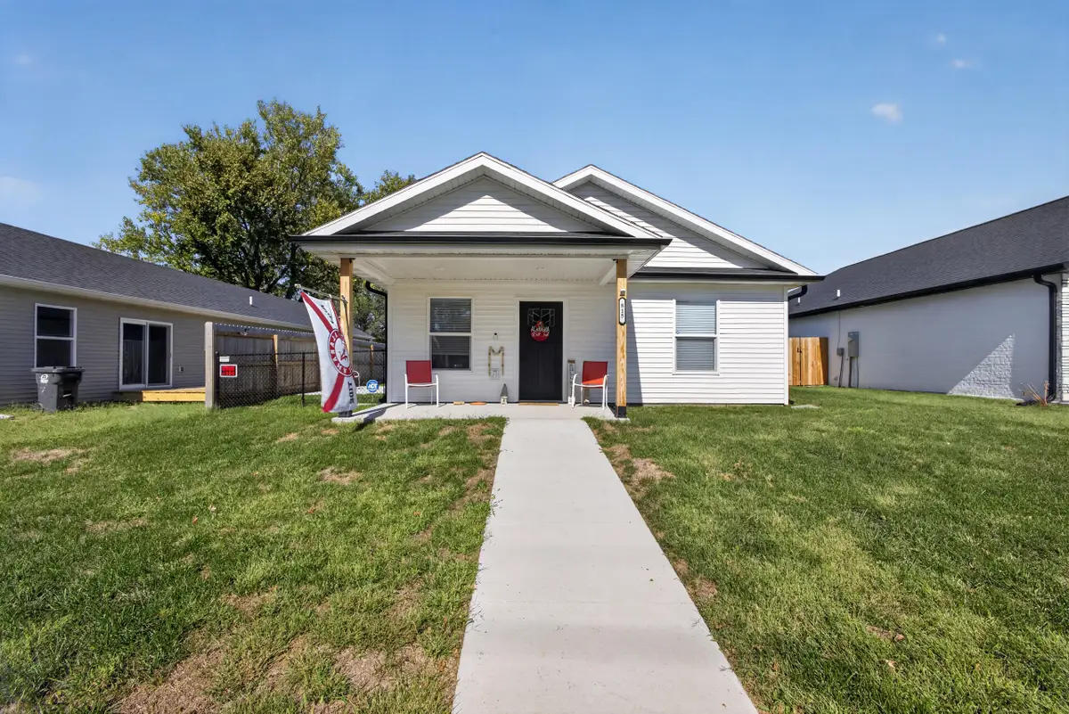 815 Myra St, Moberly, MO 65270 - #1