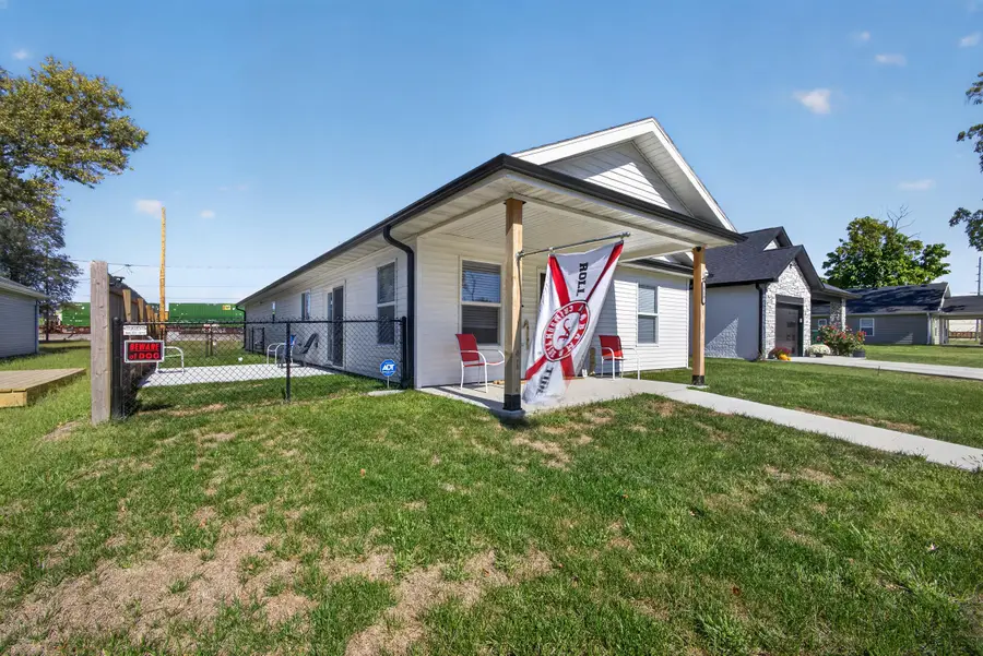 815 Myra St, Moberly, MO 65270 - #2