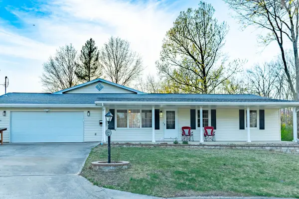 221 Brenda Ln, COLUMBIA, MO 65201