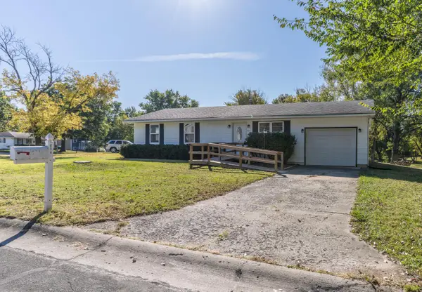 824 Tuley Rd, MOBERLY, MO 65270