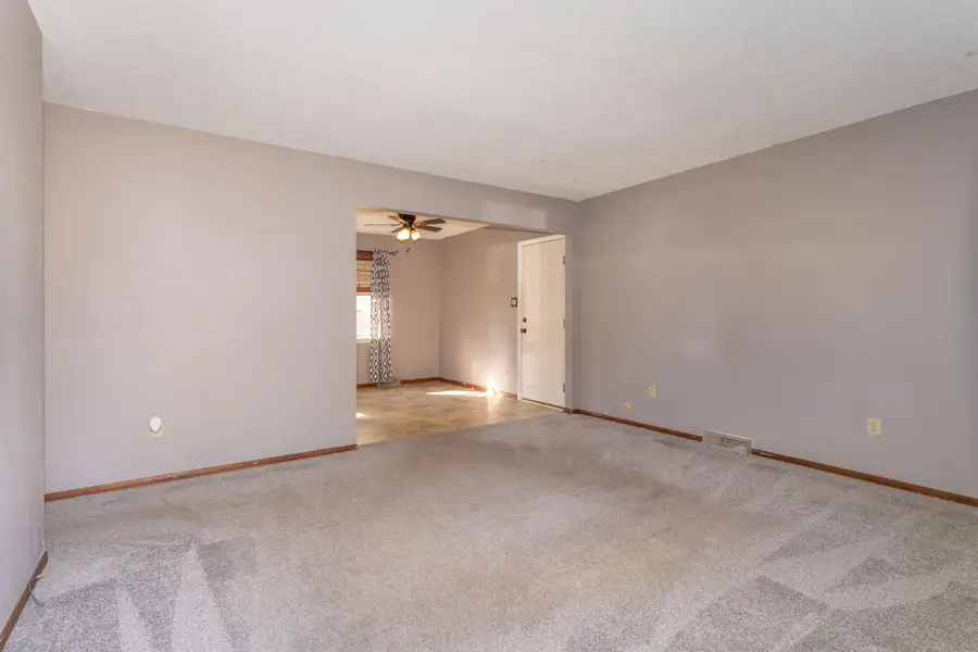 824 Tuley Rd, Moberly, MO 65270 - #3