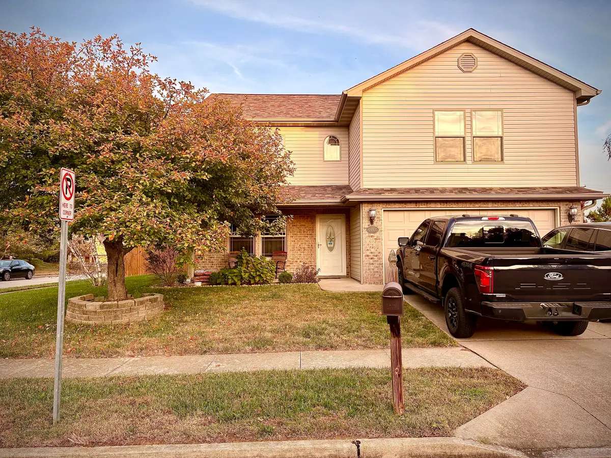 4000 Sweetwater Dr, Columbia, MO 65201 - #1