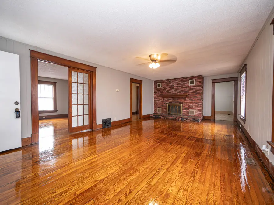 211 N Tannehill St, Moberly, MO 65270 - #3