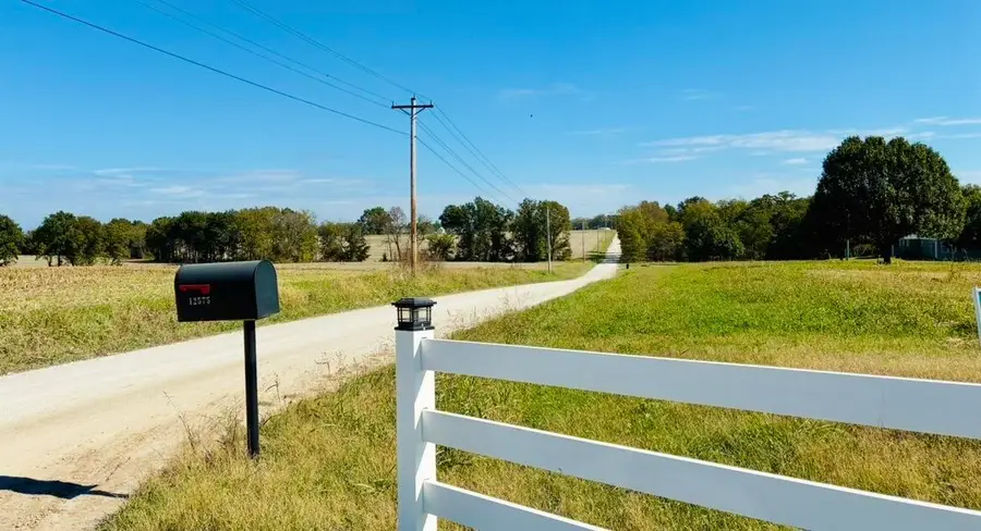 12575 Lang Rd, Boonville, MO 65233 - #2