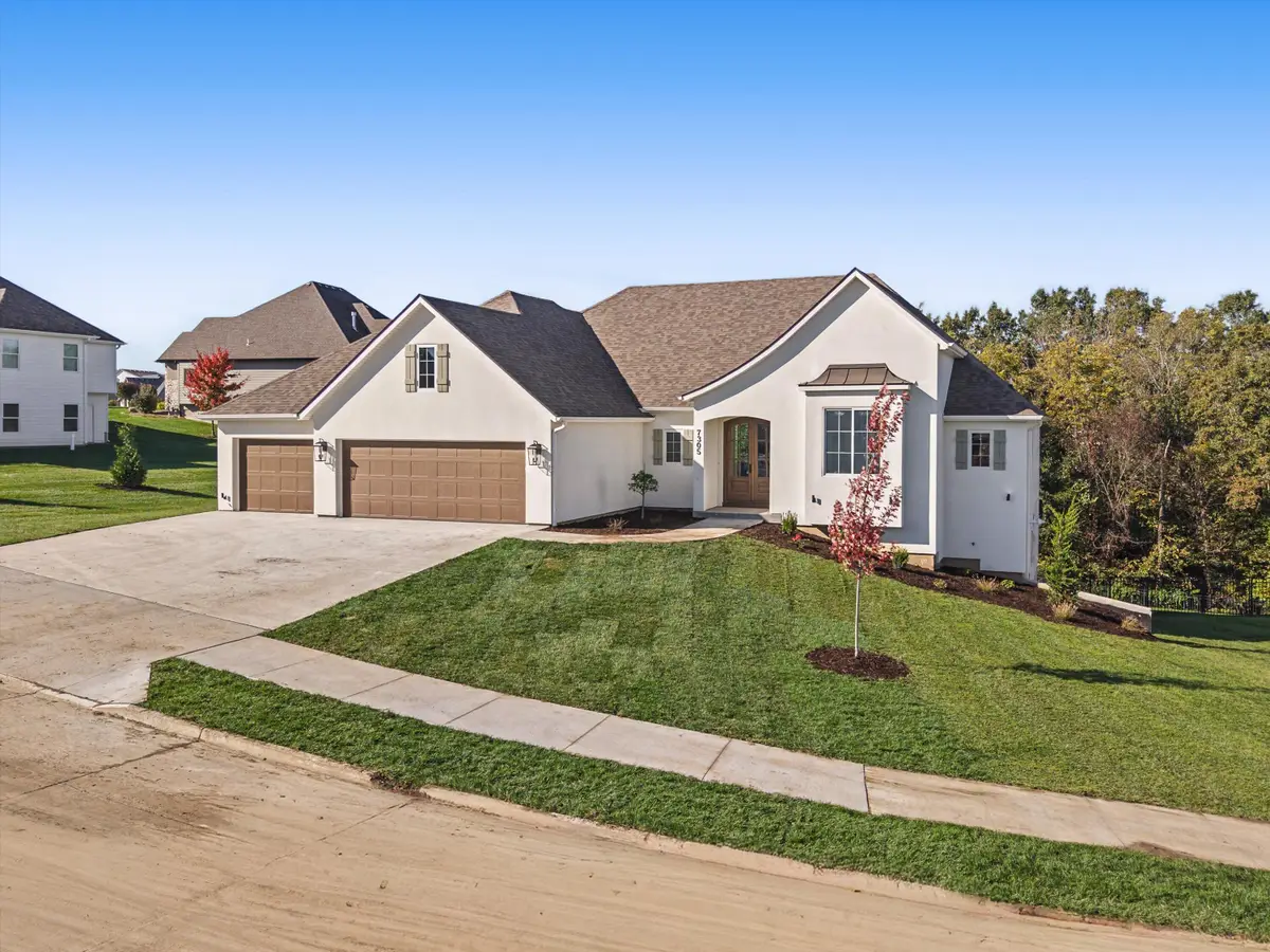 7305 Hepscott Ct, Columbia, MO 65203 - #1