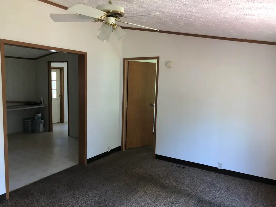 618 S Hall Street, Webb City, MO 64870 - Image #3