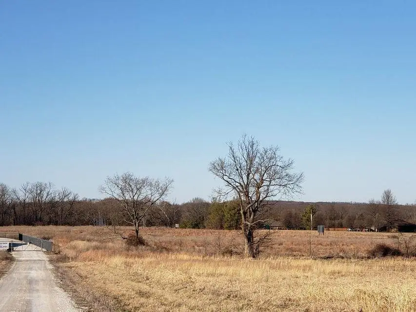 000 N Highway 13, Bolivar, MO 65613 - Image #1