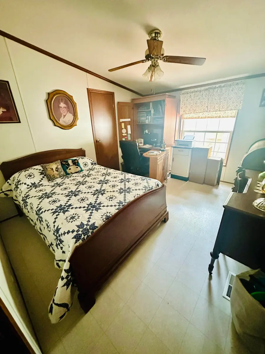 27949 County Road 275, Pittsburg, MO 65724 - Image #3