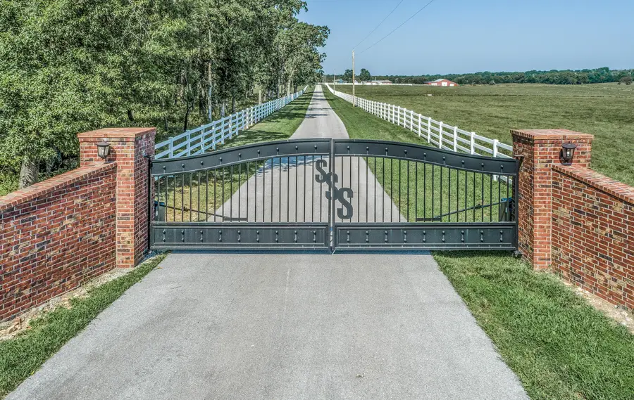 4697 N Farm Road 175, Springfield, MO 65803 - Image #2