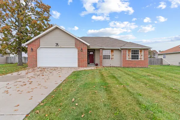 513 W Osage, Clever, MO 65631
