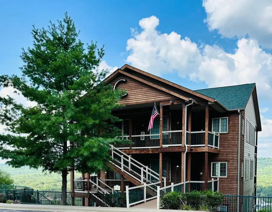 15 Stone Cliff Circle #1, Branson, MO 65616 - Image #2