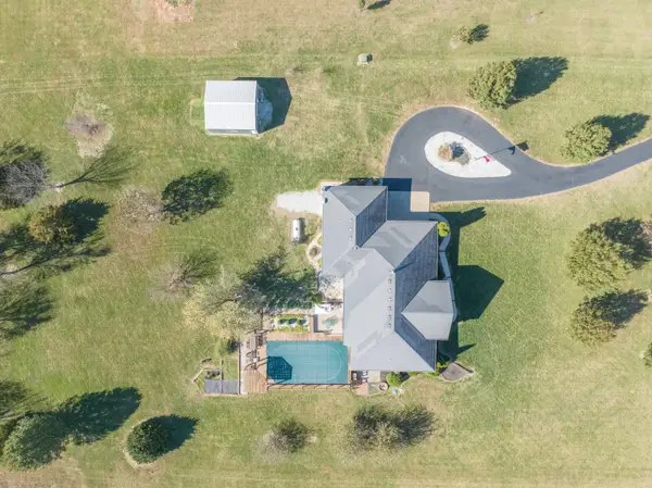 302 Briar Ridge Court, Nixa, MO 65714