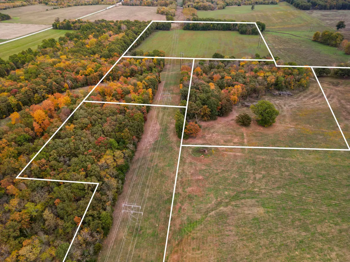 007 Highway 32, Stockton, MO 65785 - Image #1