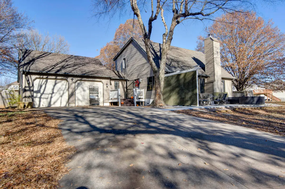 3694 North Monarch Avenue, Springfield, MO 65803 - Image #1