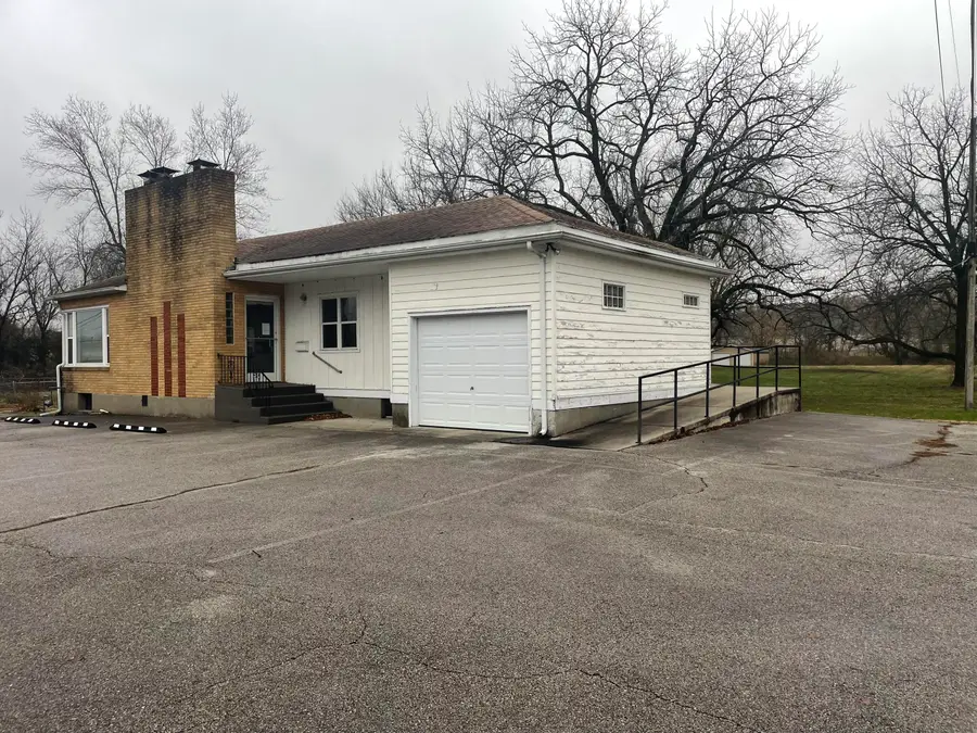 83 South Main, Cassville, MO 65625 - Image #2