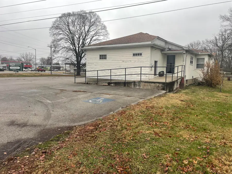83 South Main, Cassville, MO 65625 - Image #3