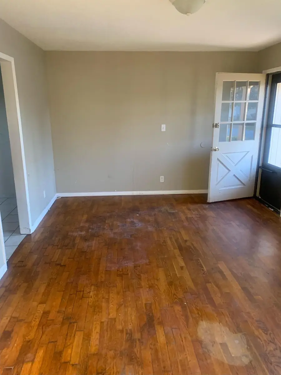 1318 South Estate Avenue, Springfield, MO 65804 - Image #2