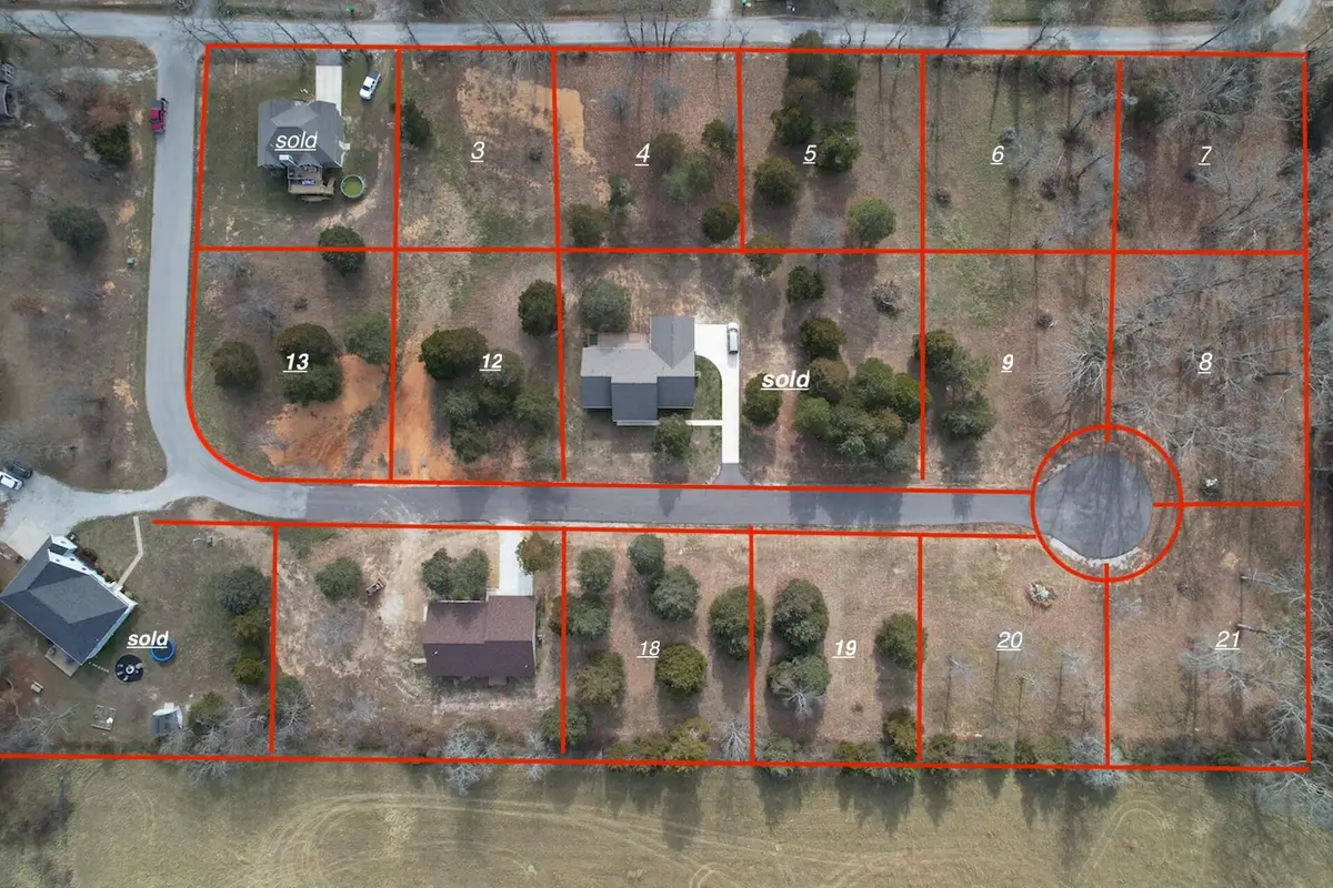 6 S Center Street, Willow Springs, MO 65793 - Image #1