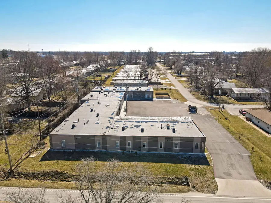 2420 E Blaine Street, Springfield, MO 65803 - #2