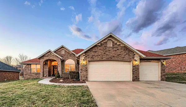 2729 N 24th Street, Ozark, MO 65721