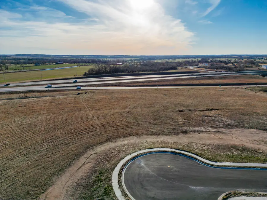 009 S Killingsworth Avenue, Bolivar, MO 65613 - Image #2