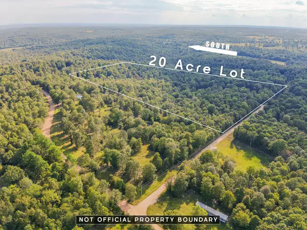 000 Young Road, Salem, AR 72576