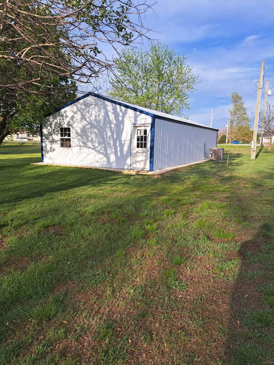 Address Withheld By Seller, Seymour, MO 65746 - Image #2