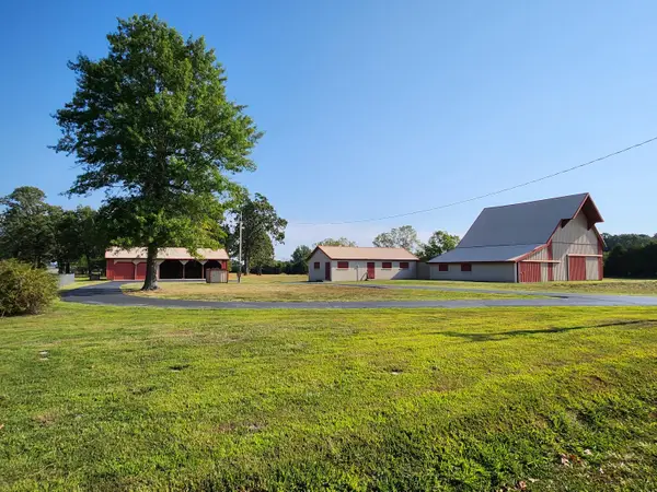 20636 Lawrence 2180, Aurora, MO 65605