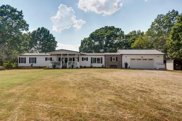 251 Holly Lane, Galena, MO 65656