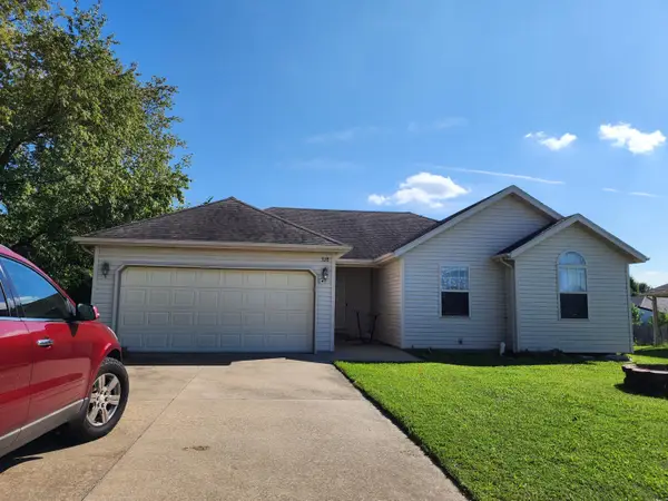 328 W Summit Street, Aurora, MO 65605