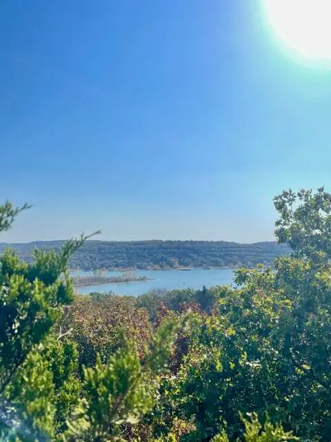 431 Crescent Drive, Hollister, MO 65672 - Image #1