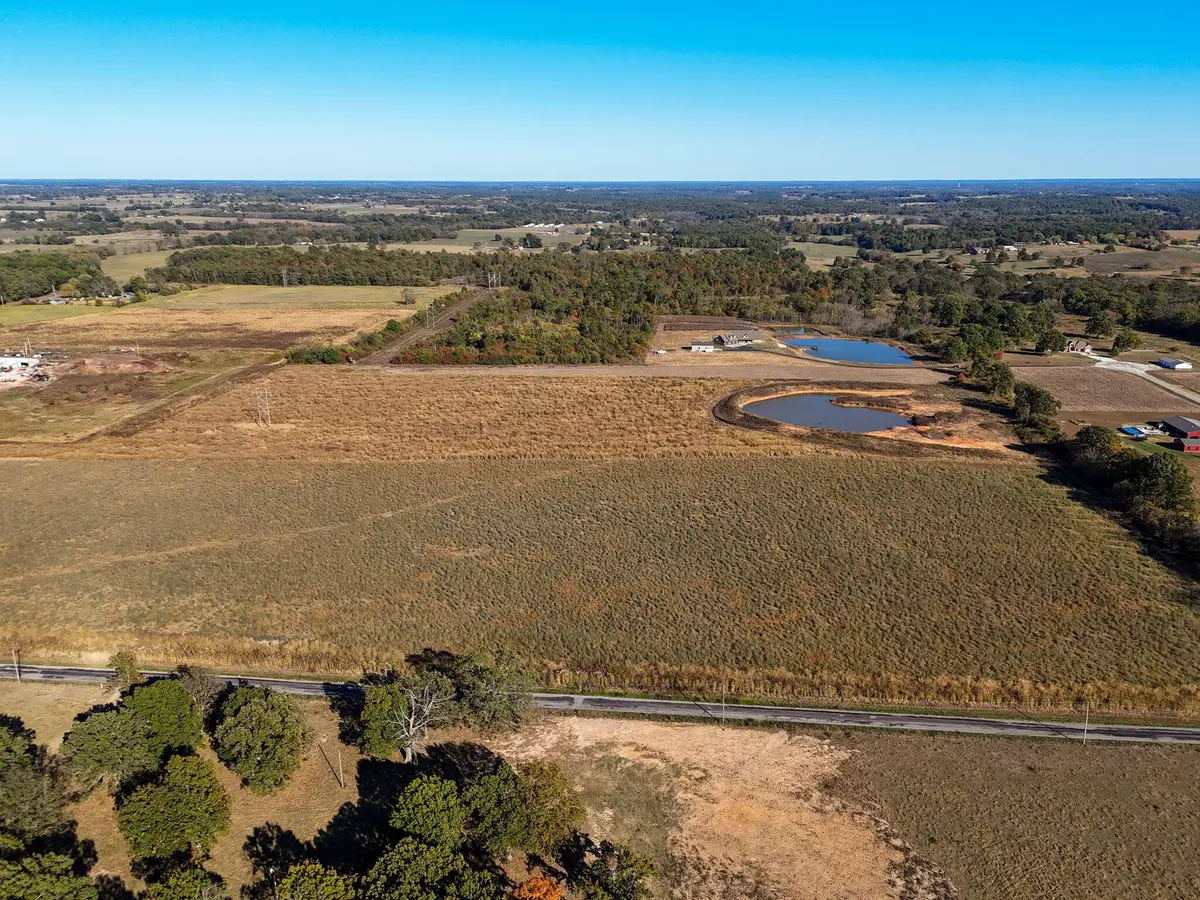 000 Lawrence 1200 B, Aurora, MO 65605 - Image #1