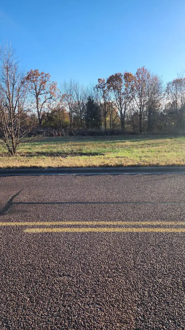 Lot 6 East Wellington, Monett, MO 65708