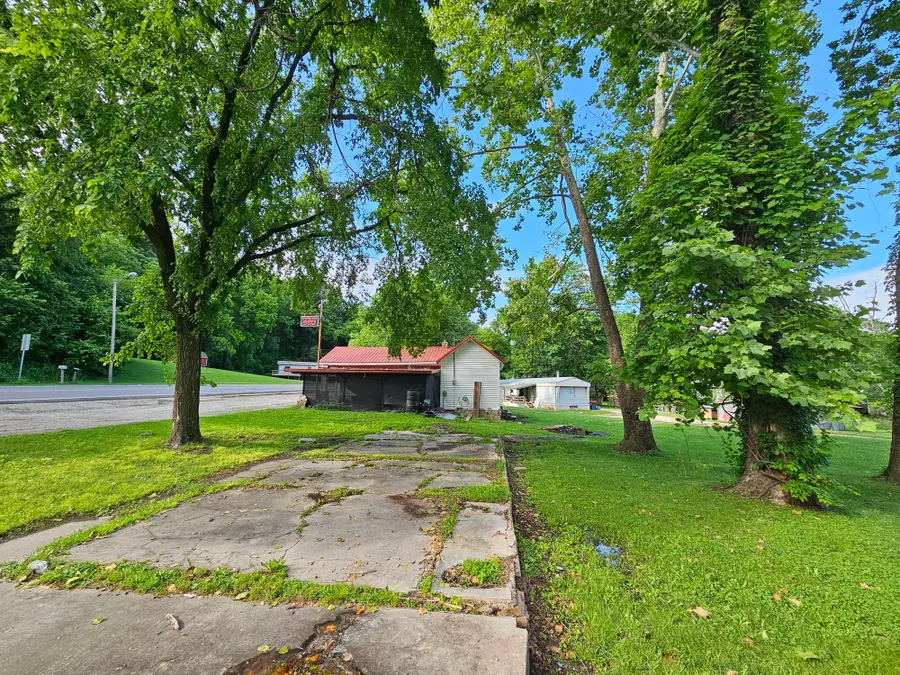 306/308 Jesse James Road, Pineville, MO 64856 - Image #3