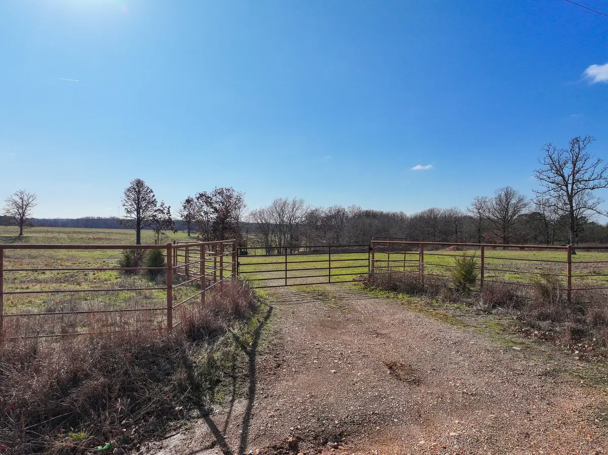 000 E 484 Road, Colcord, OK 74338 - Image #1