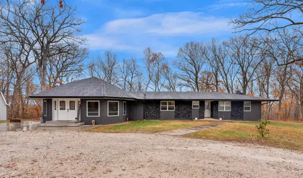 1369 E 398th Road, Bolivar, MO 65613