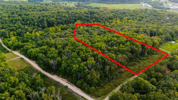 000 Cool Breeze Drive, Niangua, MO 65713