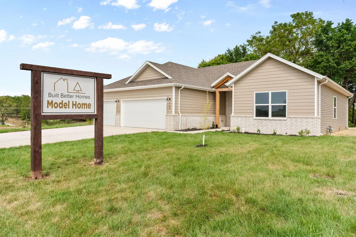 127 E Kelce Lane, Republic, MO 65738 - Image #1
