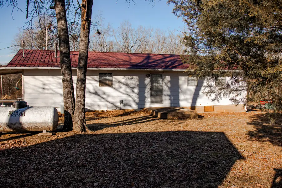 17162 Edgewood Drive, Winona, MO 65588 - Image #2