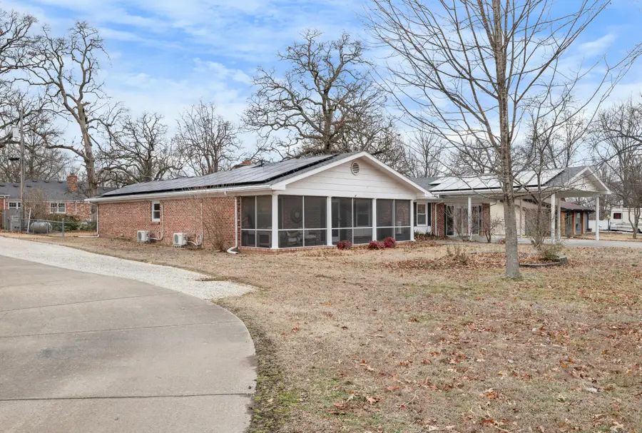 721 N Canton Avenue, Bolivar, MO 65613 - Image #2