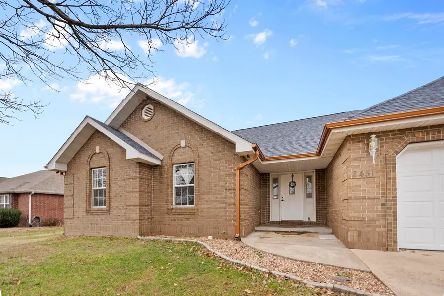 2451 S Hartford Avenue, Bolivar, MO 65613 - Image #2