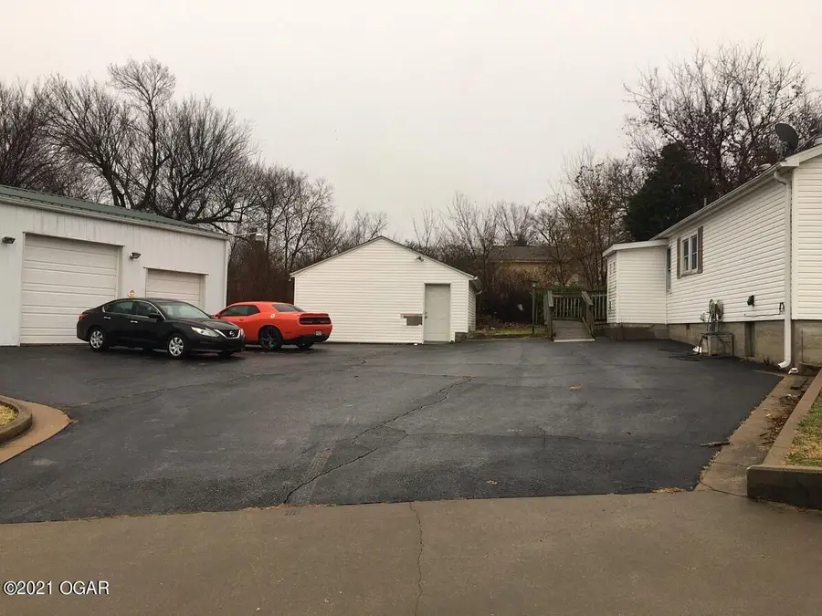 729 W 32nd Street, Joplin, MO 64804 - Image #2