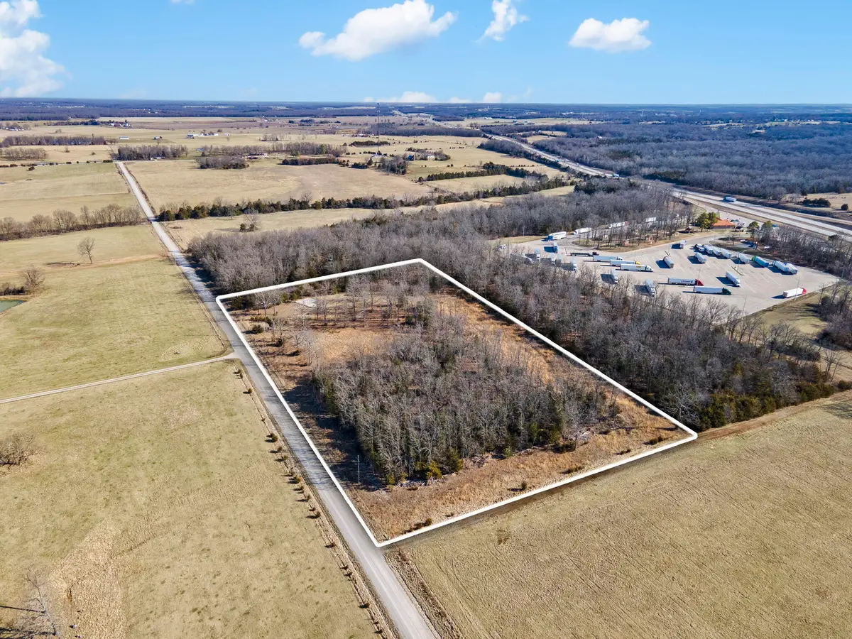 2596 Country Trails Road, Conway, MO 65632 - Image #1