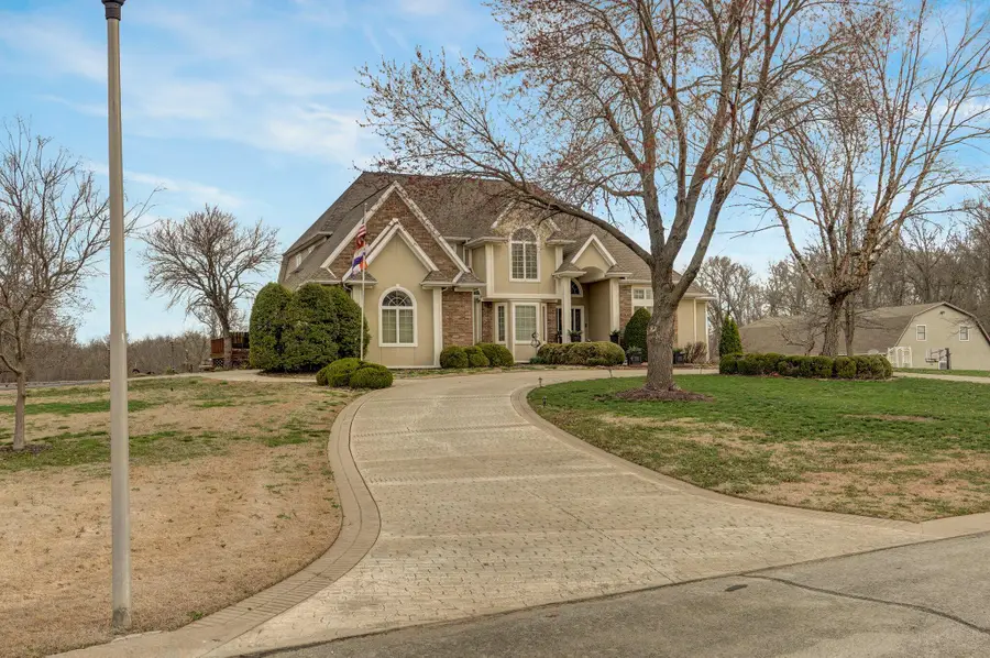 304 Reavley Drive, Lamar, MO 64759 - Image #2