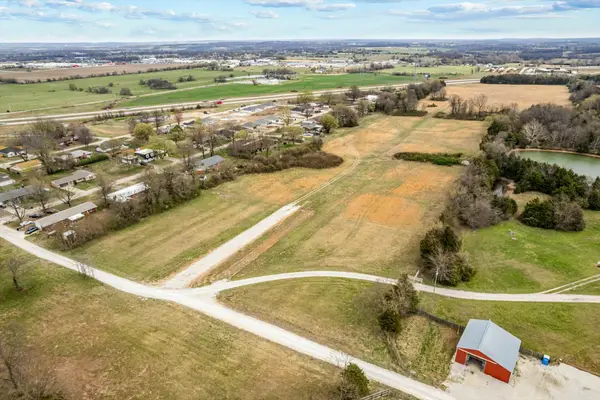 000 Prairie Lane, Bolivar, MO 65613