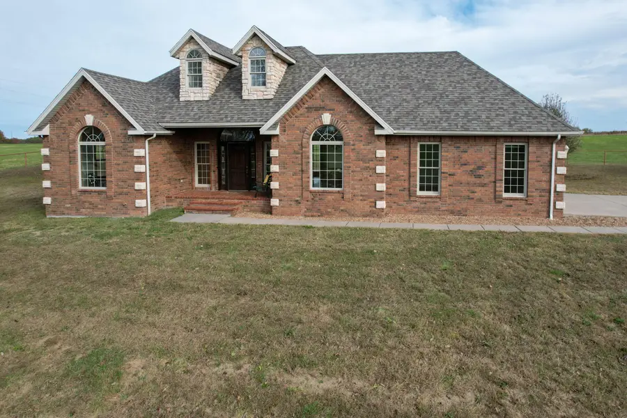 4220 State Hwy D, Crane, MO 65633 - Image #2