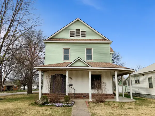 323 W Maple Street, Columbus, KS 66725