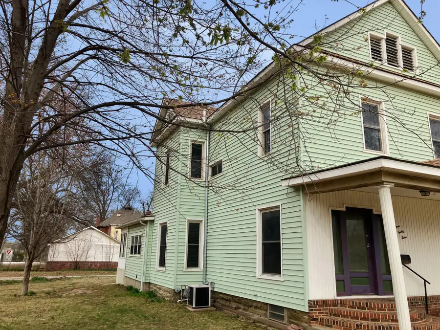 323 W Maple Street, Columbus, KS 66725 - Image #2