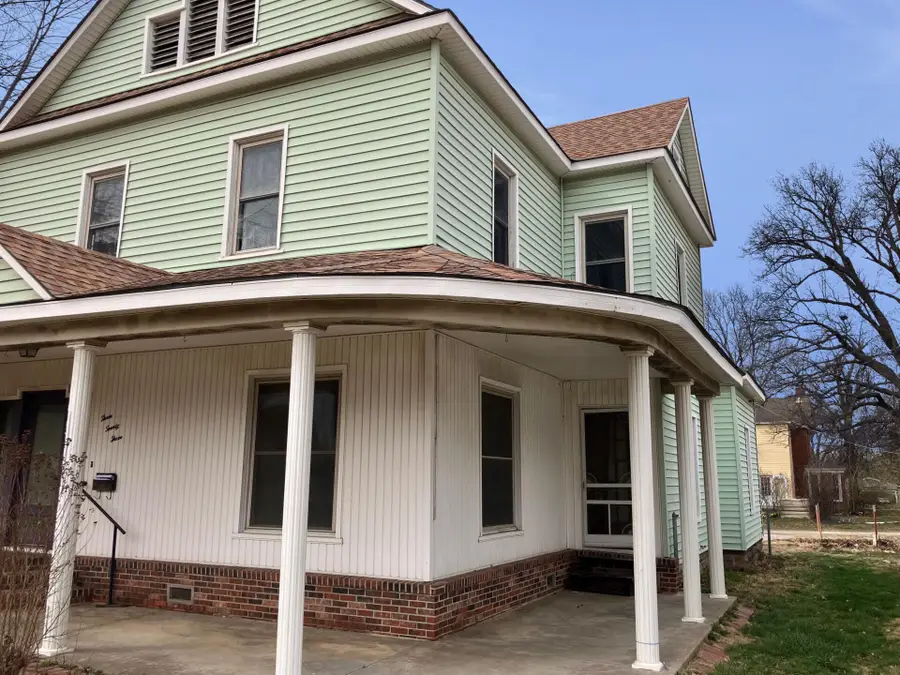 323 W Maple Street, Columbus, KS 66725 - Image #3